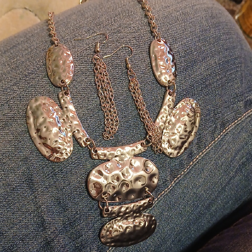 Silver Tone Necklace Earrings Not Included